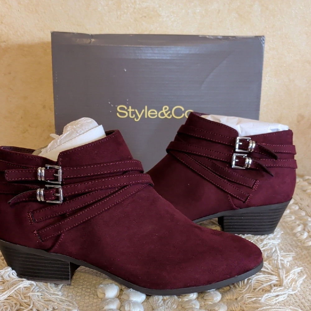 Style & Co NIB 8.5 Faux Suede Booties Berry